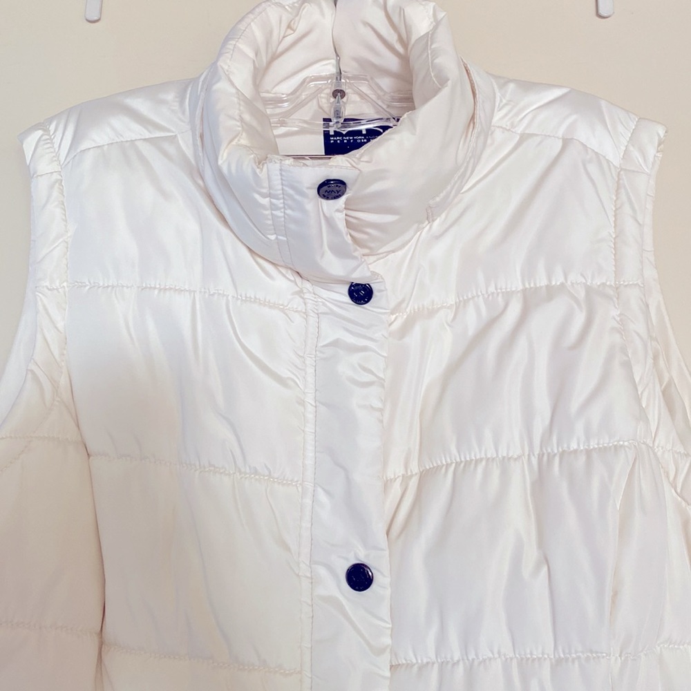 Ladies Marc New York sleeveless puffer jacket vest.